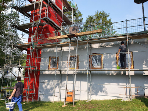 Feuerwehrhaus streichen