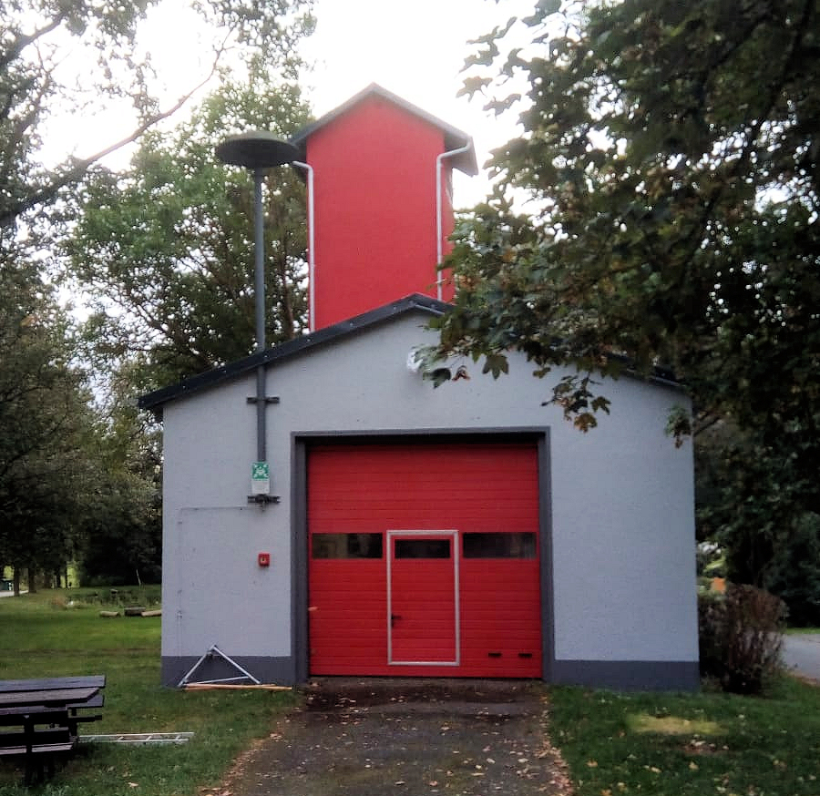 Feuerwehrhaus streichen